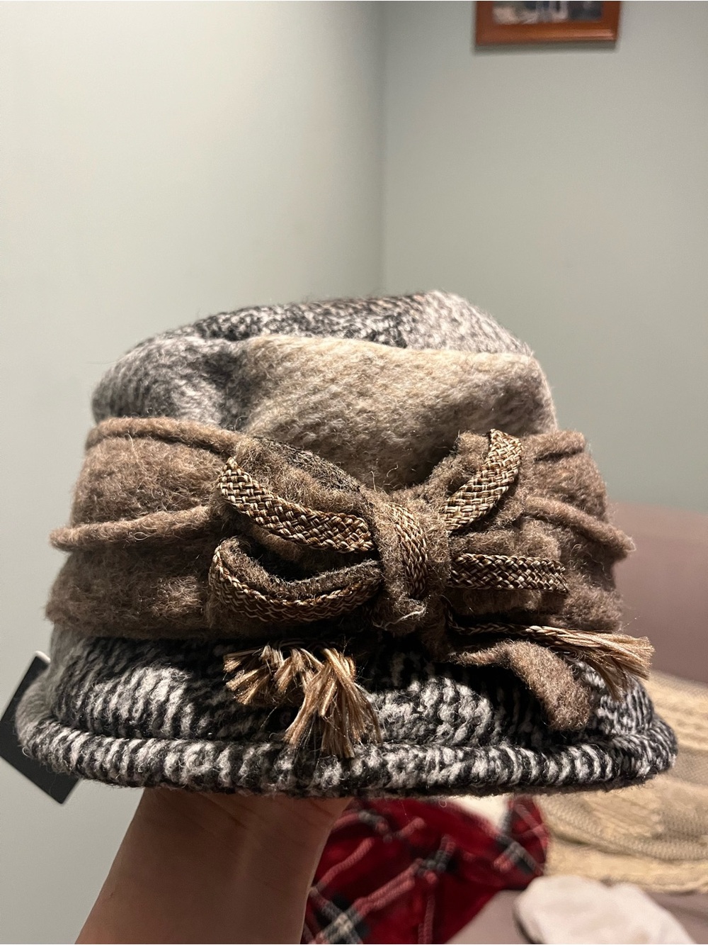 Italian-Made Wool Blend Winter Hat - Picture 2 of 7